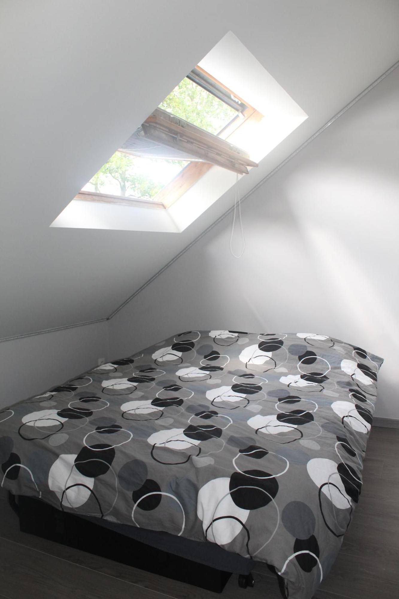 Luxurioeses Mit Sauna Und Kamin Fuer 6 Personen Mit Grossem Garten In Suedlage, *